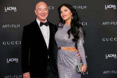 Lauren Sánchez Bezos Mocked Online As Designer Gown Branded 'Temu Look' During Met Gala Storm