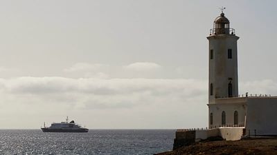 'We don't know what we're dealing with': Canary Islands reject hantavirus cruise ship