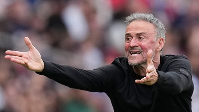 Champions League: PSG boss Enrique vows to attack Bayern in push for final