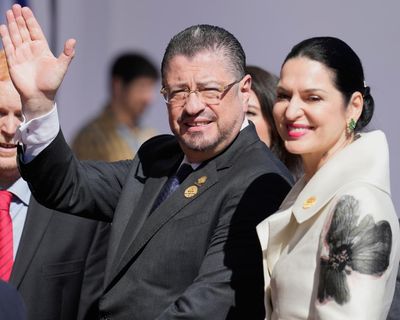 US cancels visas for board of Costa Rica newspaper critical of Trump ally