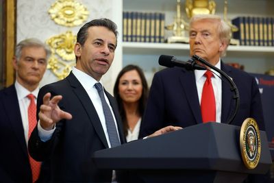 FDA approves four flavored vapes days after pressure campaign from Trump