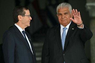 Bulletin world briefing: Israel ‘not aware’ of Trump being close to peace deal with Iran
