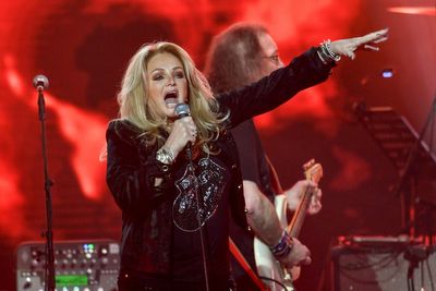 Bonnie Tyler health update issued after iconic singer undergoes emergency surgery