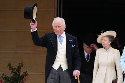 King praised for US speech at first garden party of the season