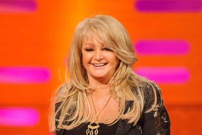 Bonnie Tyler ‘recuperating’ after emergency intestinal surgery