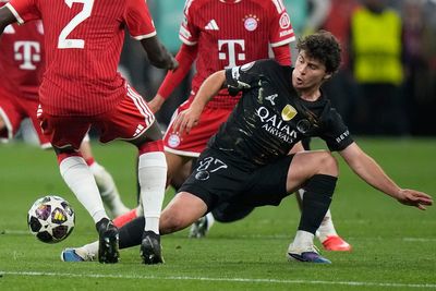 The little known rule which saw Bayern Munich denied penalty against PSG