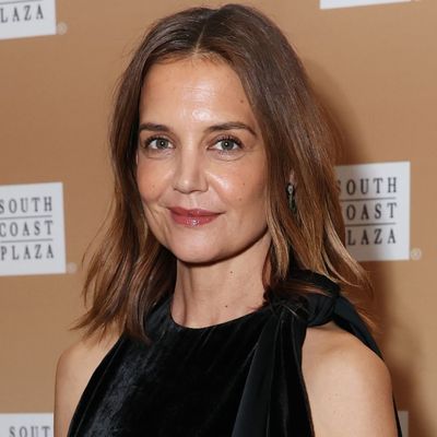 Katie Holmes Declares Peep-Toe Pumps the Best Spring Shoe Trend for Flaunting a Pedicure