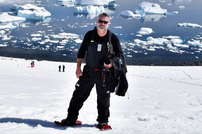 British expedition guide with hantavirus has ‘no idea how long I’ll be in hospital for’ after cruise ship outbreak