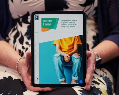 Doctors’ union drops opposition to Cass review of NHS gender healthcare