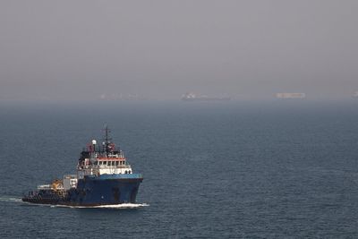 Trump threatens Iran with more violent response without peace deal