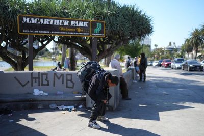Federal drug raid near downtown Los Angeles spotlights public safety concerns during mayor's race