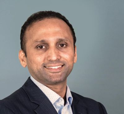 Don't go all in right now; Systematix bets on PSU banks, IT, and defence, avoids realty and jewellery