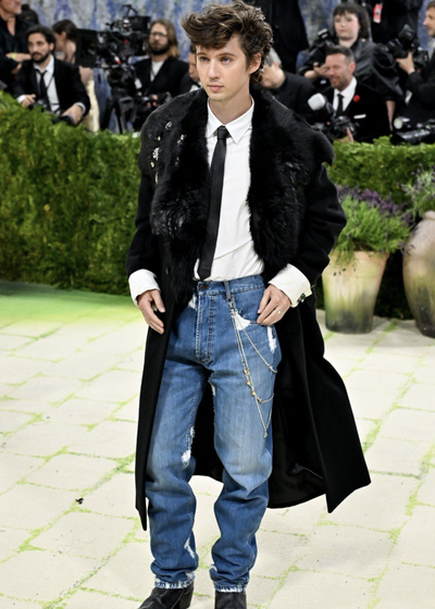 Jeans at Met Gala 2026? Celebrity Style Is Rewriting the Rules of Luxury Fashion