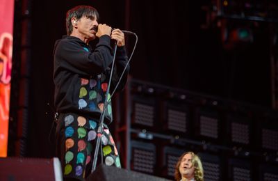 Red Hot Chili Peppers flog music catalogue to Warner in mega £240m deal