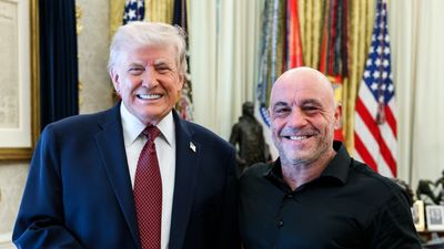 ‘The Iran war isn’t going very well’: Rogan exposes Trump’s UFO stunt as a last-ditch cover-up for military failure