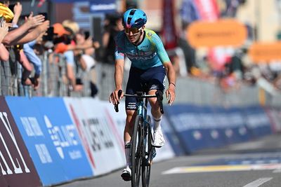 Giro d'Italia abandons – Ailing Christian Scaroni abandons on stage 14