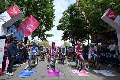 A new French star, Jonas Vingegaard shows his mettle, and a huge crash ends race for some – Five things we learned from the Giro d'Italia's opening weekend