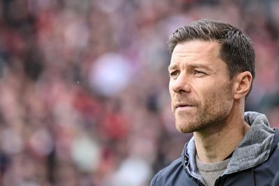 Liverpool in Arne Slot u-turn, as Xabi Alonso talks begin: report