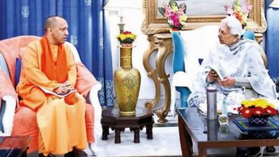 Adityanath meets Governor Anandiben Patel; UP cabinet expansion likely on Sunday