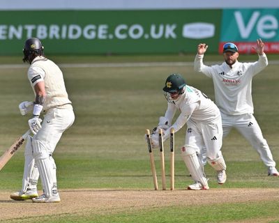 Middlesex, Durham and Essex wrap up wins: county cricket, day three – as it happened