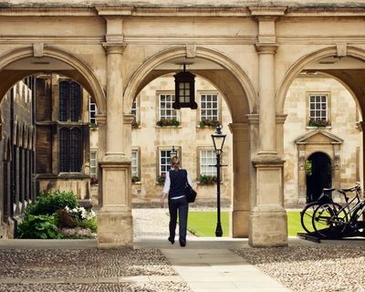 Cambridge University seeks deal with Saudi defence ministry despite rights concerns
