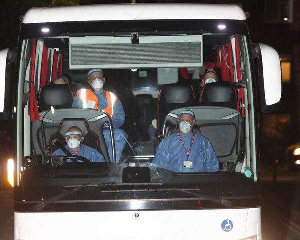 Hantavirus cruise ship passengers enter isolation facility after evacuation to UK