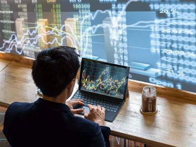 Chasing midcap mutual funds? Invesco India Mid Cap and 4 others deliver over 25% CAGR in 3 years