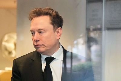 US judge will not rubber-stamp Elon Musk settlement with SEC
