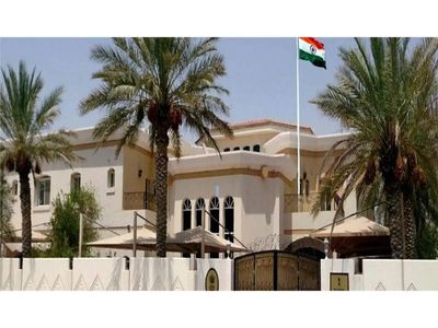 Supreme Court asks Dubai-based Indian to approach embassy over travel ban