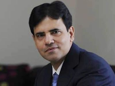 FII selling, weak Rupee create vicious cycle for Indian markets: Sandip Sabharwal