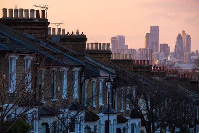 Major bank slashes mortgage deposit to just £5,000 for first-time buyers