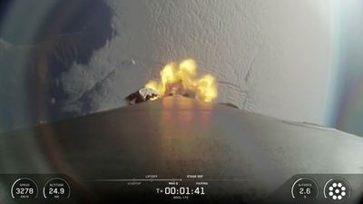 SpaceX launches secret US spy satellites to orbit from California (video, photos)