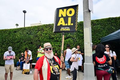 US workers overwhelmingly support union-backed policies on AI, poll says