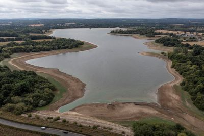 Risk of drought in UK grows after unusually dry start to spring