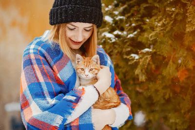 Why Cats Instantly Trigger the Human “Aww” Response, Science Explains