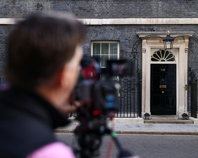 More than 100 Labour MPs sign statement against Starmer leadership challenge