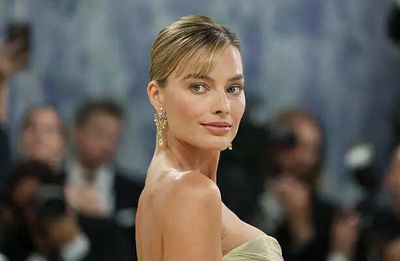 Thought of the day by Margot Robbie: ‘I'd rather trust nine people and have the 10th one stab me in the back. I'd take…’ How to channel the chaotic Harley Quinn energy with emotional risks to build a 'Barbie' world of trust and love