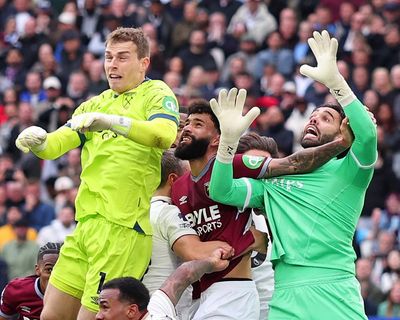 Howard Webb praises VAR process in ruling out West Ham equaliser against Arsenal