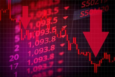 Stocks Retreat as Oil Prices Surge and Inflation Accelerates