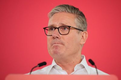 Keir Starmer to meet key rival Wes Streeting amid open revolt in Labour Party