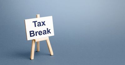 Congress Is Talking About a Federal Gas Tax Holiday: Here’s What Drivers Could Save
