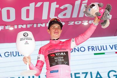 Giro d'Italia GC standings – Damiano Caruso sneaks into the top 10 with breakaway ride on stage 17