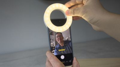 Xinbaohong Selfie Ring Light AJ-19: an affordable way to enhance your smartphone selfies