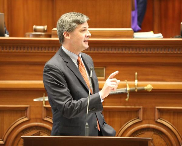 Trump news at a glance: despite presidential pressure, some Republicans in South Carolina take stand against redistricting