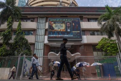 India’s economic strength defies foreign outflow fears, S&P Says