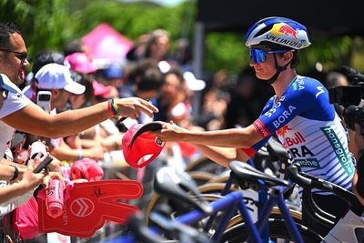 'No one is unbeatable' – Giulio Pellizzari moves ahead of Jonas Vingegaard on GC with bonus seconds sprint ahead of Giro d'Italia mountains face-off