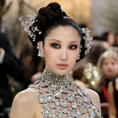 EJAE's Double Ponytail Braid Proves That Two Braids Are So Much Better Than One