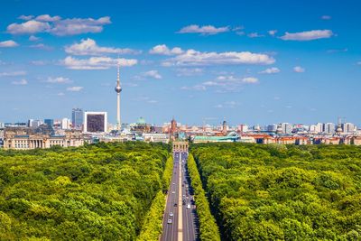 Berlin to reward litter picking tourists with free attraction tickets