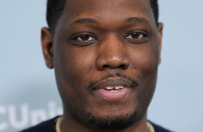 Michael Che blasts Roast of Kevin Hart's white writers