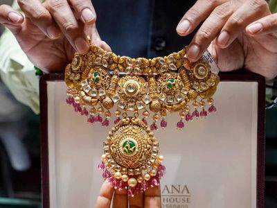 Gold volume growth may dip 10–15% after duty hike, say jewellers